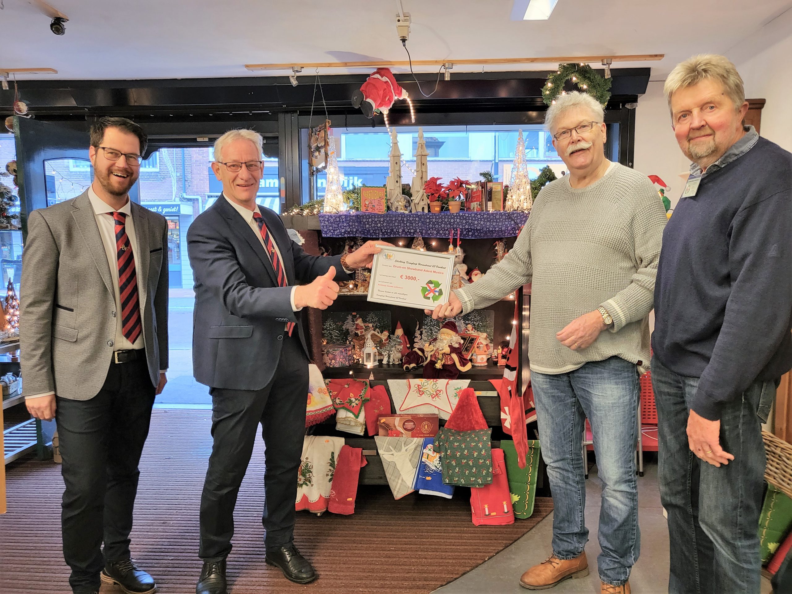 Kringloop Voorhout doneert € 3.000,-